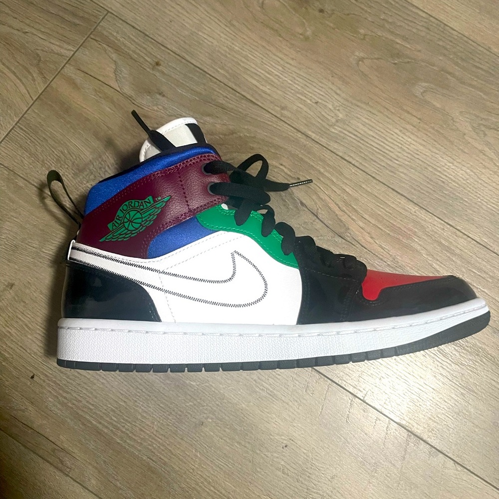 Nice pair of air Jordan 1s …